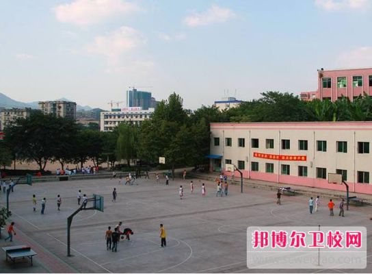 重庆市卫生高级技工学校怎么样？重庆卫生事业单位工资-图2